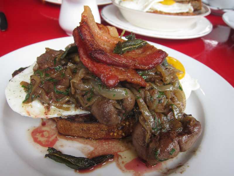 rsz_beef_kidneys_bacon_fried_eggs_sage.jpg