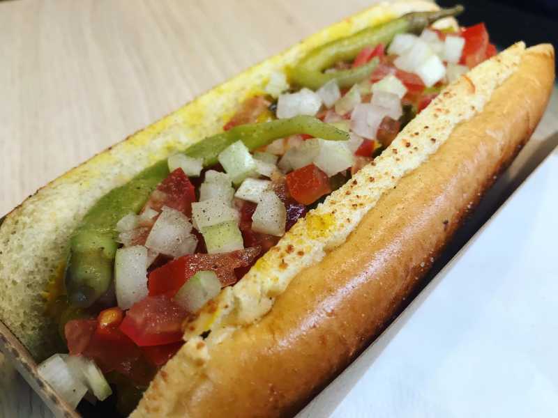 Chicago Hot Dog in Paris photo.jpg